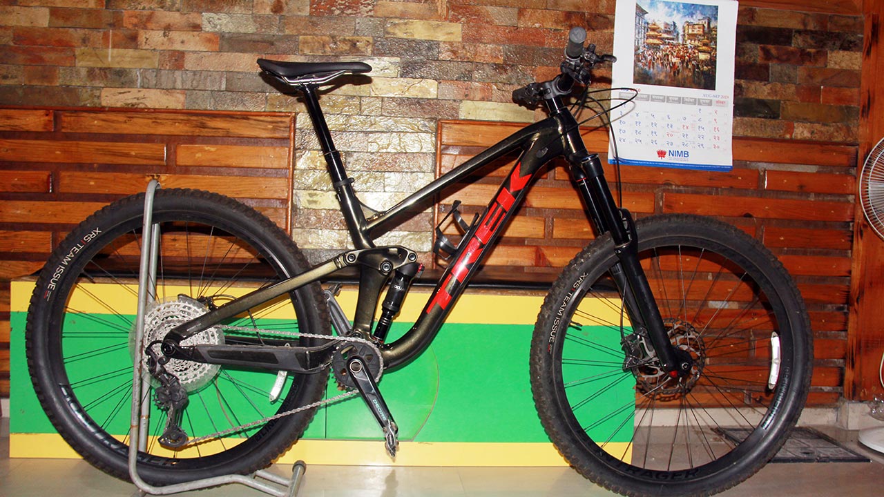 Mountain bike Trek Slash 7, rent or purchase in Pokhara at Pokhara Mountain Bike Adventure.